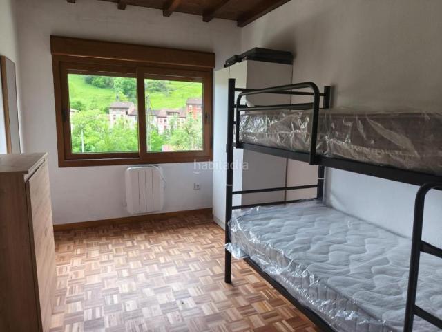 Chalet en venta en Piloña. Chalet adosado en venta en Piloña. Chalets.