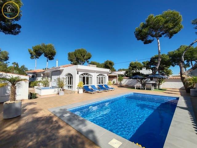 Chalet en venta en Pinar de Campoverde, Alicante Costa Blanca