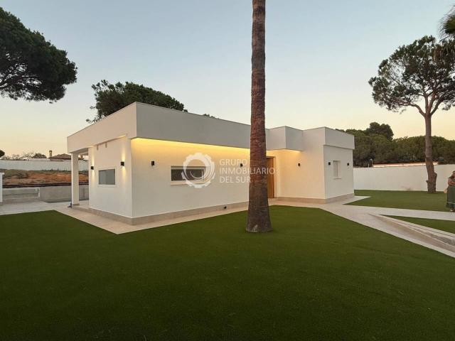 Chalet en venta en Pinar de los Franceses El Marquesado 11138