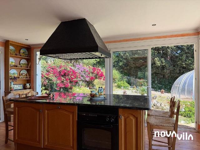 Chalet en venta en calle Fluvià, Pineda de Mar, de 105 m² 3 habitaciones por 559.000