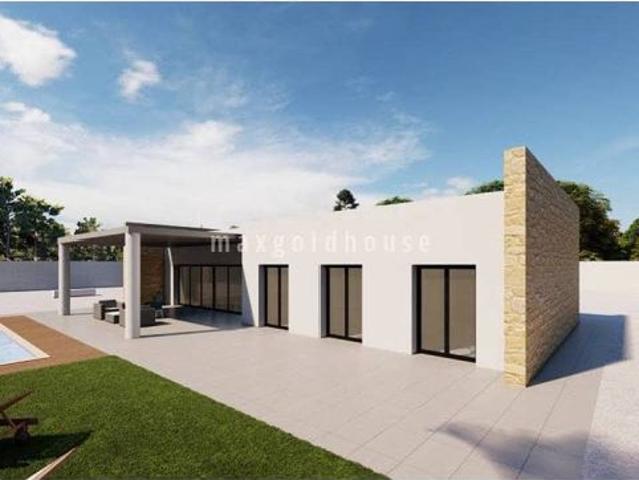 Chalet en venta en Pinoso, Alicante
