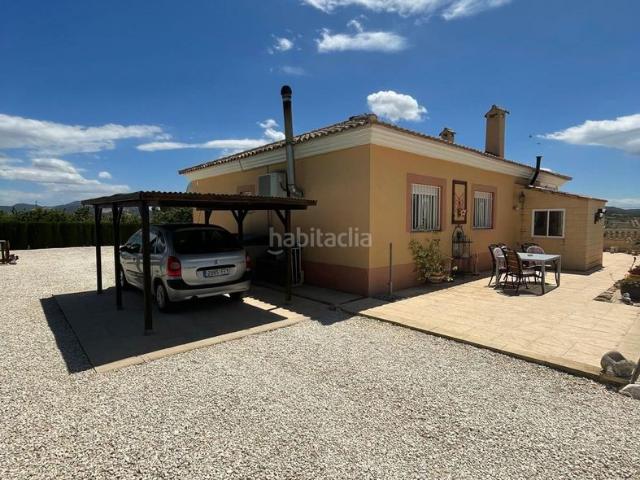 Chalet en venta en Pinoso. Chalets.