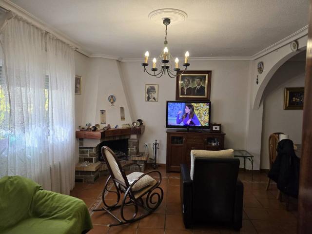 Chalet en venta en Pioz