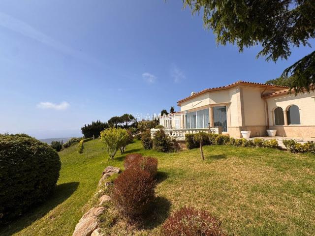 Chalet en venta en Platja d´Aro, Urbanitzacions Costa Brava. Exclusiva propiedad en Mas Nou. Chalets Platja.