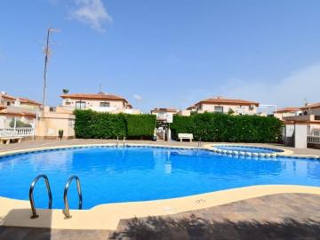 Chalet en venta en Playa Flamenca, Alicante Costa Blanca