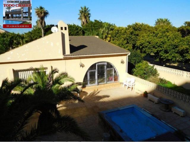 Chalet en venta en Playa Serena Urbanización Roquetas de Mar