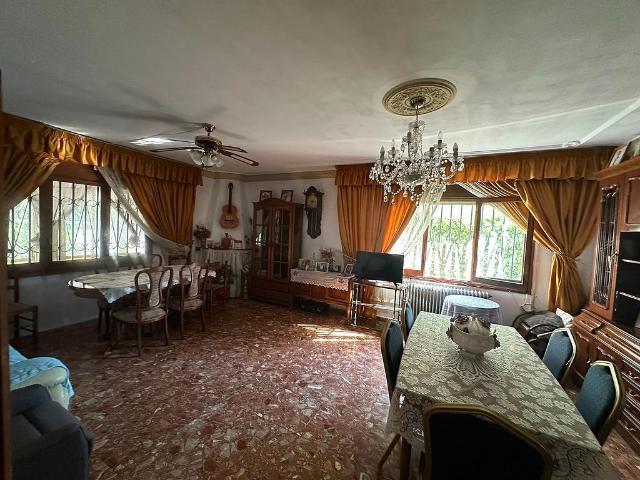Chalet en venta en plaza De Girona, Mont Roig del Camp, de 200 m² 3 habitaciones por 369.000
