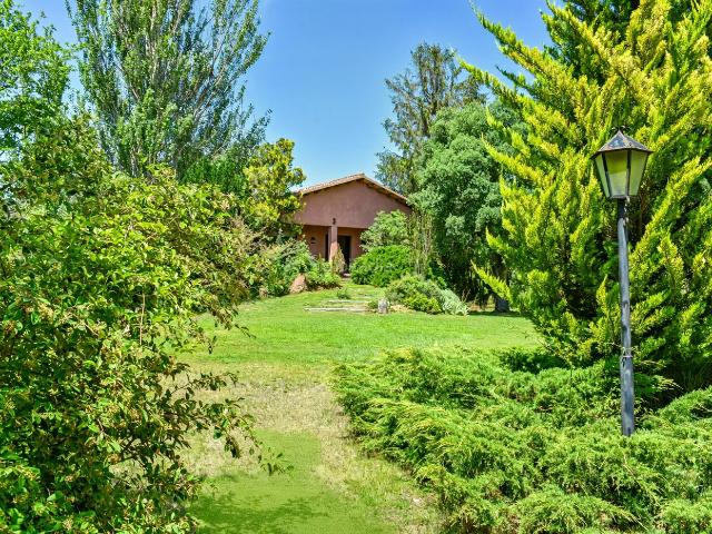 Chalet en venta en Prades. Chalet en Prades en una gran finca de cuatro hectáreas. Chalets.