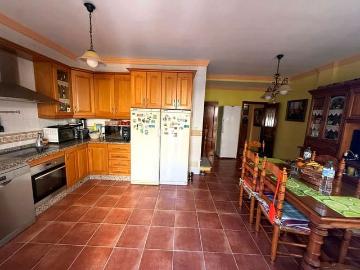 Chalet en venta en Puerto de la Torre, Málaga Costa del Sol