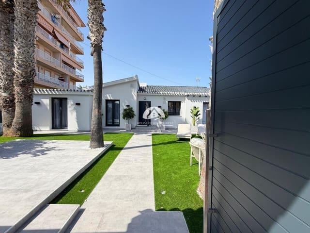 Chalet en venta en Punta Prima, Alicante Costa Blanca