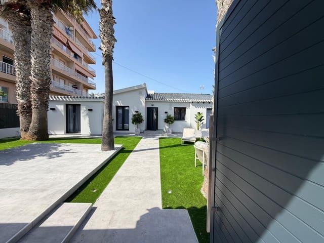Chalet en venta en Punta Prima, Alicante Costa Blanca