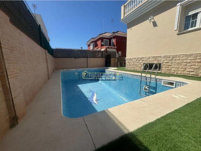 Chalet en venta en Punta Umbría. Impresionante! Chalet a pocos metros de la playa. Chalets Punta.