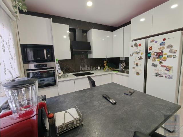 Chalet en venta en Quismondo. CHALET PARA ENTRAR A 68 KM DE MADRID POR LA NACIONAL V. Chalets.