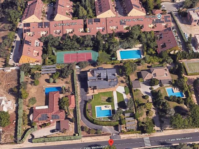 Chalet en venta en Rozas de Madrid Las, Club de Golf. Compra de deuda. Chalets Rozas de Madrid.