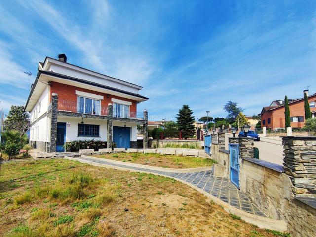 Chalet en venta en Roca del Vallès La. Chalets Roca del Vallès.