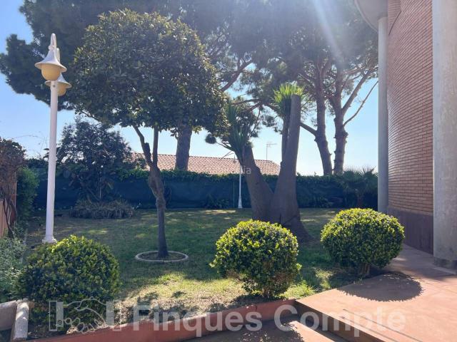 Chalet en venta en Roda de Barà Costa Dorada. Chalet en venta en Roda de Berà. Chalets Roda de.