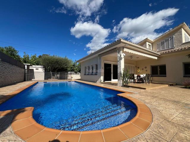 Chalet en venta en Roda de Barà Costa Dorada. La tranquilidad cerca del mar¡. Chalets Roda de.