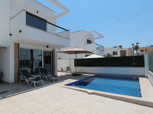 Chalet en venta en Roda, Murcia Costa Cálida