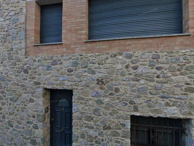 Chalet en venta en ronda De la Plaça, Darnius, de 255 m² 3 habitaciones por 291.500