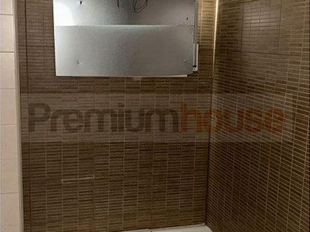 Chalet en venta en ronda D'urgell, Collbató, de 200 m² 4 habitaciones por 423.000