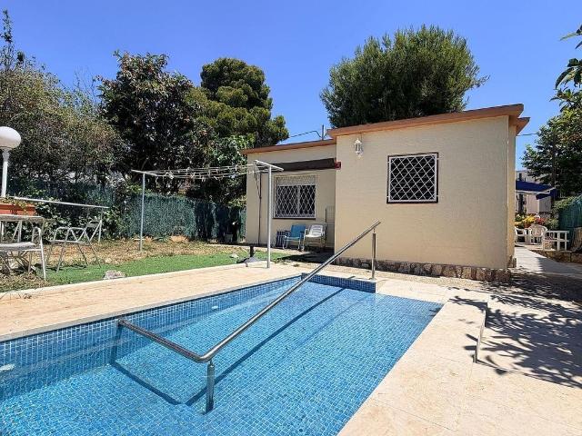 Chalet en venta en ronda Sant Miquel de Segur, Calafell, de 63 m² 3 habitaciones por 290.000