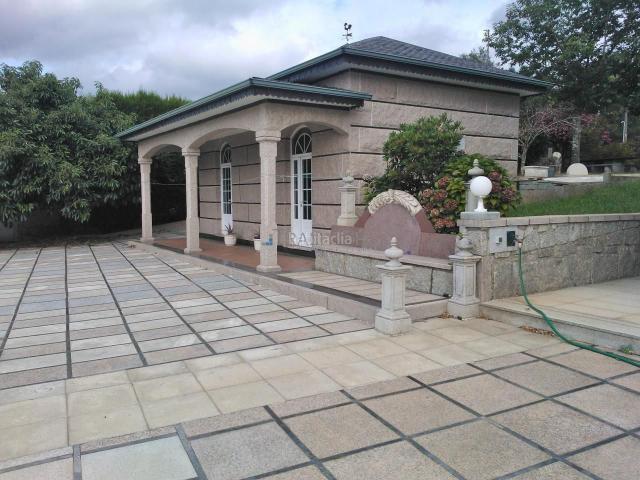 Chalet en venta en Rosal O. Chalets Rosal.