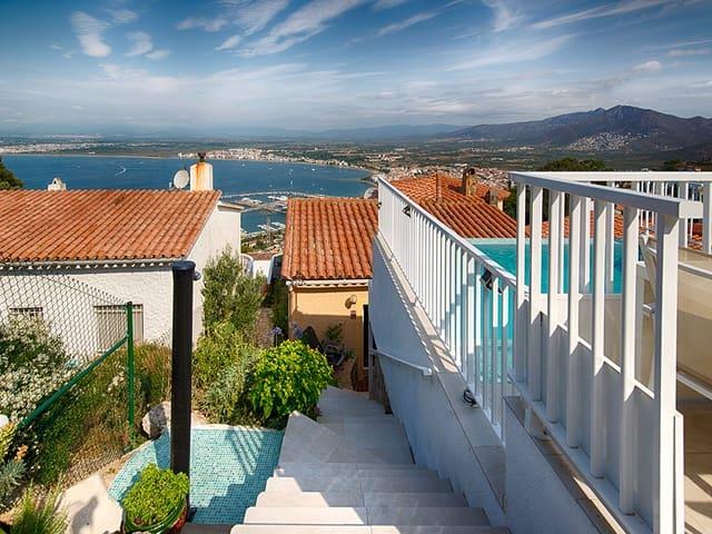 Chalet en venta en Roses, Girona Costa Brava
