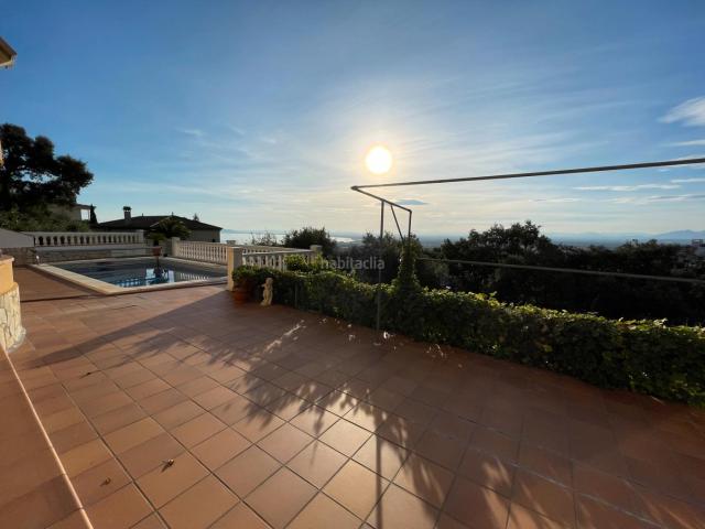 Chalet en venta en Roses, Nord Costa Brava. Villa con vista al mar y piscina en Mas Fumats, Roses. Chalets.