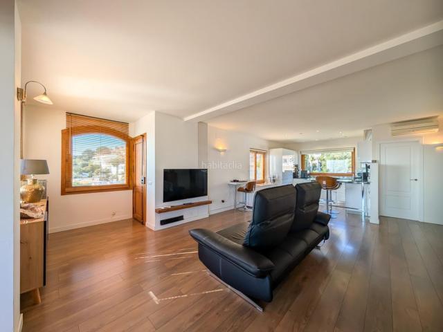 Chalet en venta en Roses, Nord Costa Brava. Casa con espectaculares vistas al mar y montaña en Mas Fumats, Roses. Chalets.