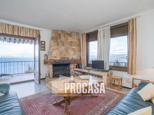 Chalet en venta en Roses, Puig Rom Canyelles Almadrava Costa Brava. Casa en venta con fantásticas vistas al mar en Roses. Chalets.