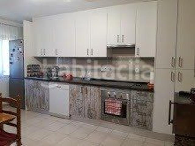 Chalet en venta en Rossell. Villa VENTA en Rossell, 310 m., 3 habitaciones, un baño, un aseo. Chalets.