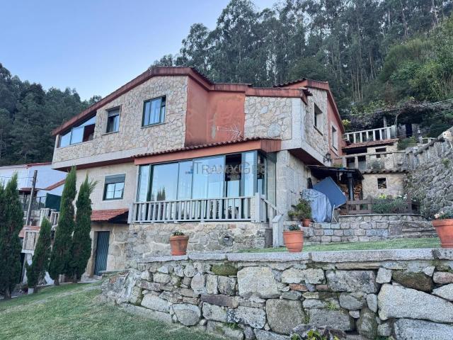 Chalet en venta en Redondela. Chalets.