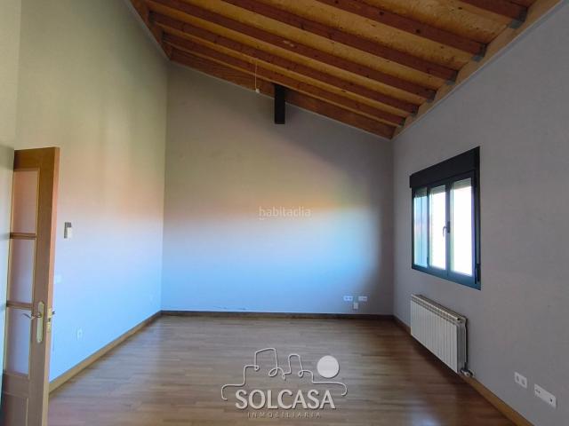 Chalet en venta en Renedo de Esgueva. Chalet pareado en Urb. Athenea en Renedo de Esgueva. Chalets Renedo de.