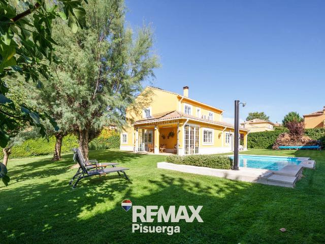 Chalet en venta en Renedo de Esgueva. Chalets Renedo de.