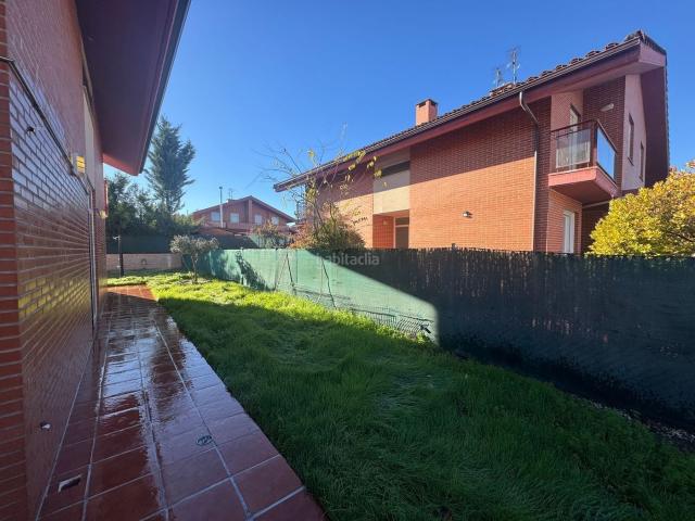 Chalet en venta en Renedo de Esgueva. Chalets Renedo de.