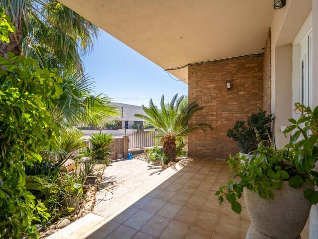 Chalet en venta en Riudoms. Chalets.