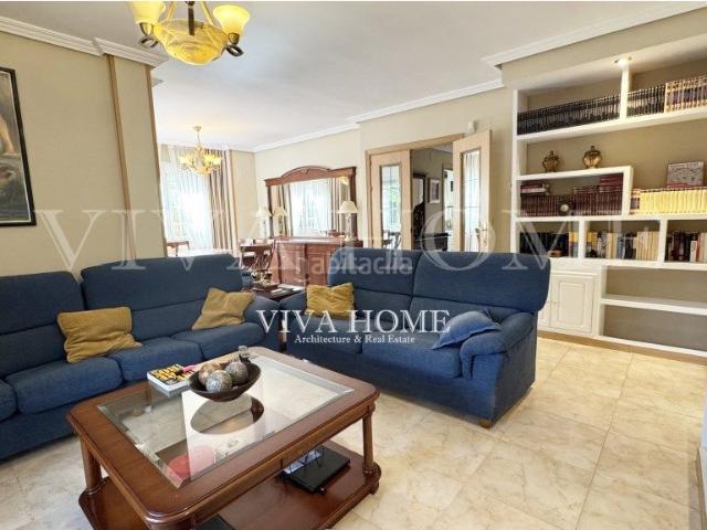 Chalet en venta en Rivas Vaciamadrid, Rivas Futura. CHALET INDEPENDIENTE CON 560 M DE PARCELA, 4 HABITACIONES, 3 PLANTAS Y PISCINA PRIVADA. Chalets Rivas.