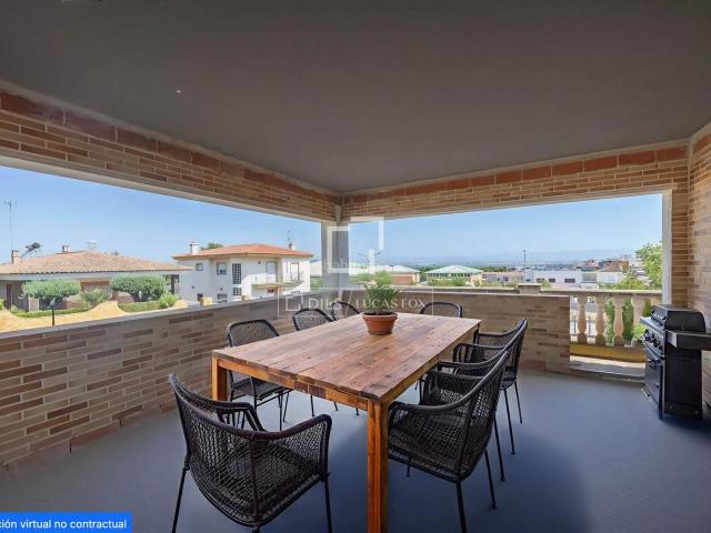 Chalet en venta en Riba roja de Túria. Casa de obra nueva de 5 dormitorios en venta en Riba Roja, Valencia. Chalets Riba roja de.
