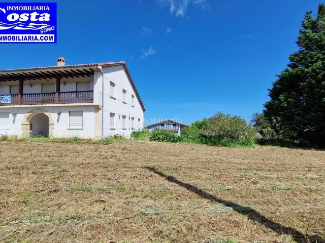 Chalet en venta en Ribamontán al Mar, Carriazo. Carriazo. Casona independiente de 300m2 y 3.850m2 de terreno urbano. Chalets Ribamontán al.