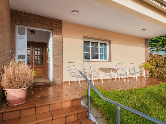 Chalet en venta en Ribadumia. AMPLIO UNIFAMILIAR CON 650 METROS DE TERRENO. Chalets.