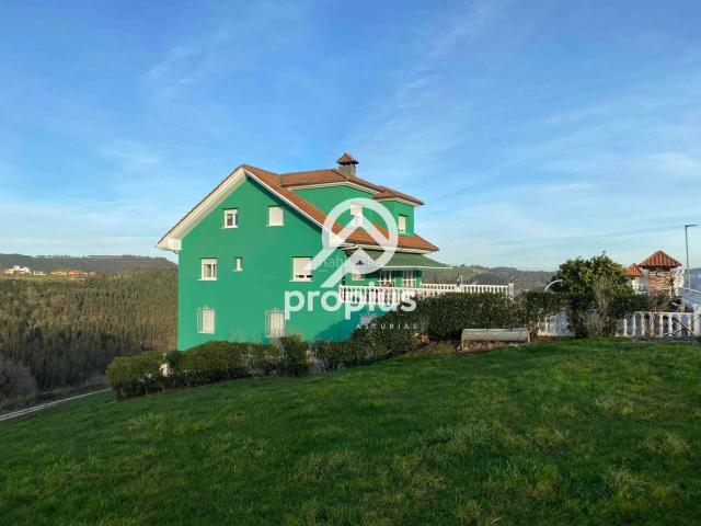 Chalet en venta en Ribadedeva. GRAN CHALET EN RIBADEDEVA CON PARCELA DE 18900 M2. Chalets.