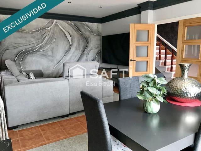 Chalet en venta en Ribeira, A Coruña Rías Baixas
