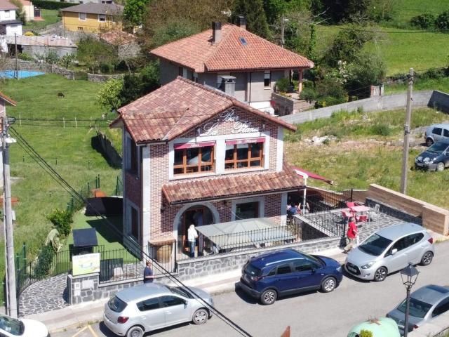Chalet en venta en Ruesga. Chalet en Venta en Ogarrio, Cantabria Ideal para Vivienda o Negocio. Chalets.