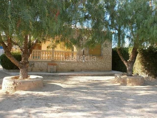 Chalet en venta en Tobarra. CASA DE CAMPO EN TOBARRA. Chalets.