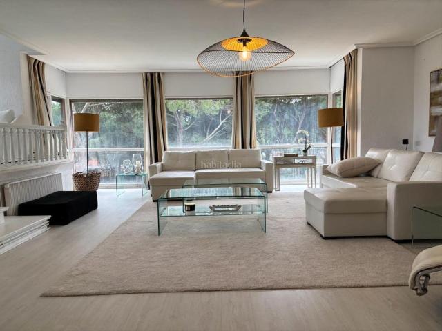 Chalet en venta en Tordesillas. Chalet de ensueño en Urbanización EL MONTICO en Tordesillas. Chalets.