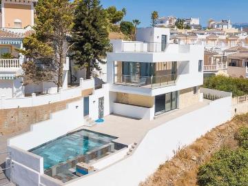 Chalet en venta en Torrox Costa, Málaga Costa del Sol