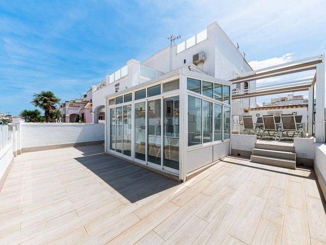 Chalet en venta en Torrevieja, Alicante Costa Blanca