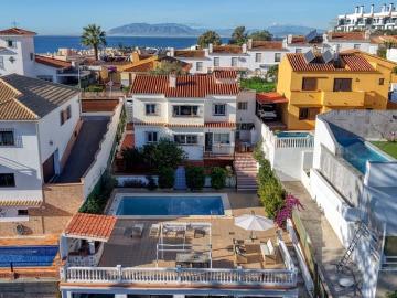 Chalet en venta en Torre de Benagalbon, Málaga Costa del Sol