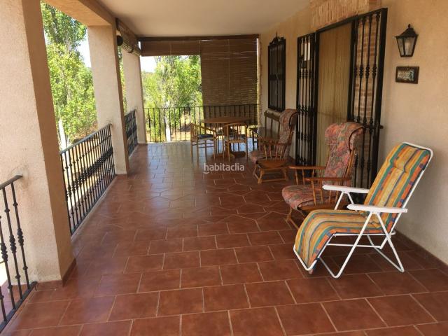 Chalet en venta en Santa Cruz de Mudela. Urge vender. chalet o casa rural caza. Chalets Santa Cruz de.