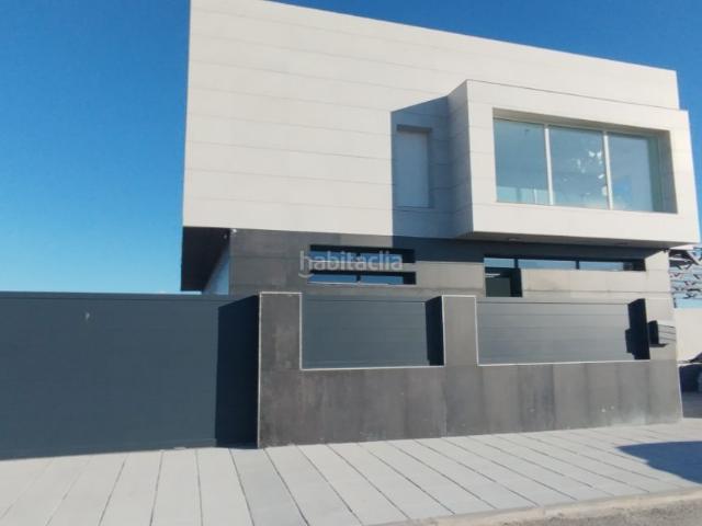 Chalet en venta en Torrejón de la Calzada. VILLA ESPECTACULAR. Chalets Torrejón de la.